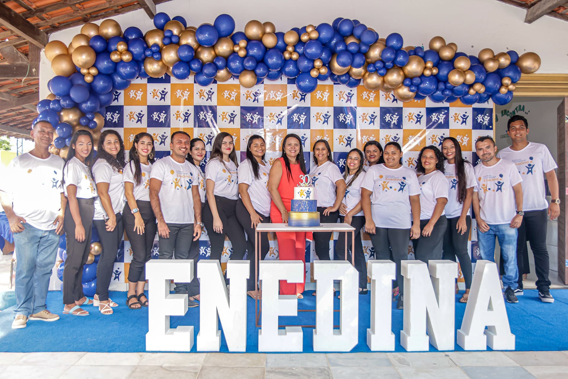 Corporativo - 30 anos Instituto educacional Enedina